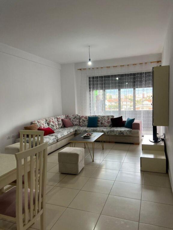 Apartament 2+1 me qira ne Astir