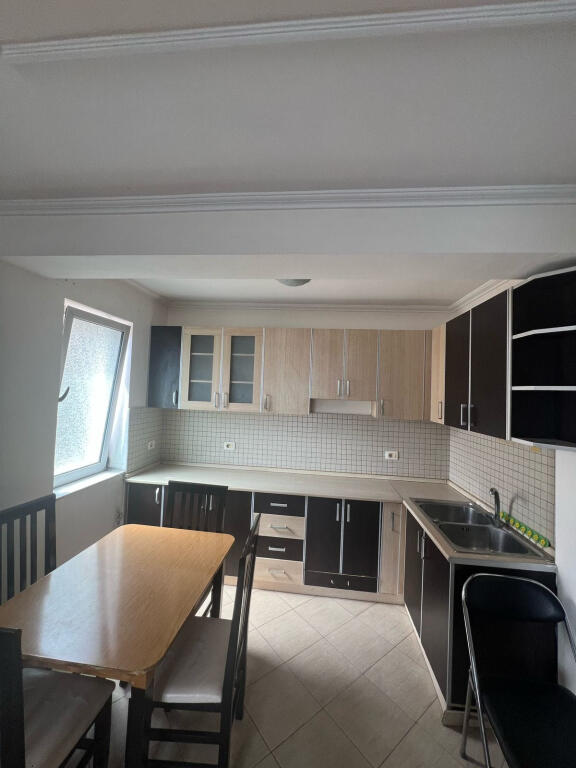 Appartamento in Affitto 2+1 al Pazari i Ri (ID B221309) Tirana
