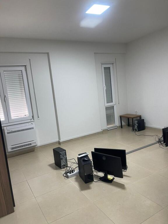 APARTMENT FOR OFFICES ON KOSOVARVE STREET