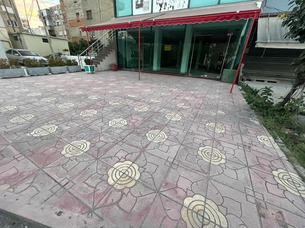 In Affitto – Unità Commerciale vicino alla Scuola “24 Maji”, Valona