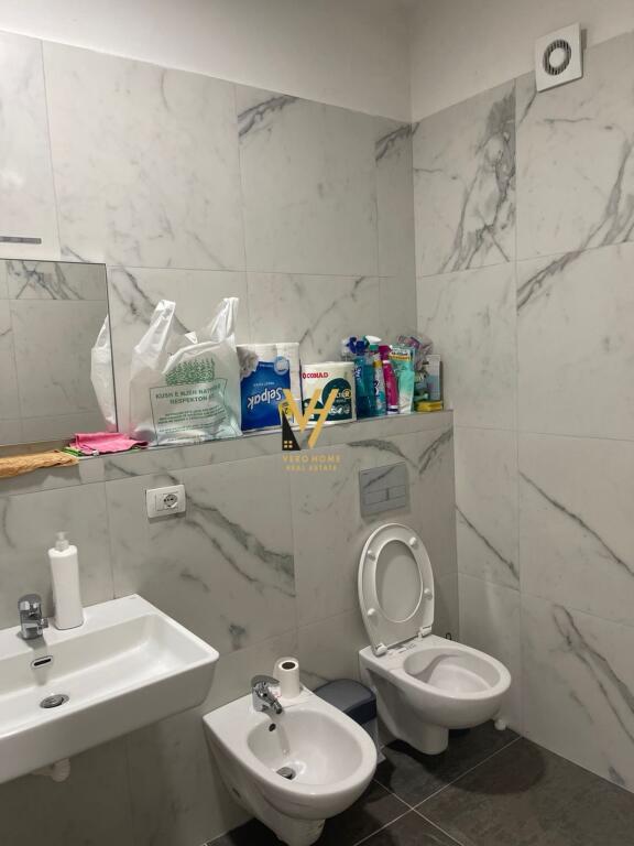 OFFICE FOR RENT 100 M2 ON KOSOVAREVE STREET 950 EURO