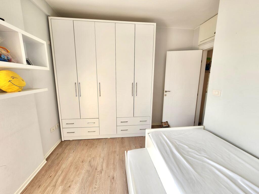 🌟 Affitto Appartamento 2+1+2 Bagni + 2 Balconi + Lavanderia (650€/Mese) 📍 Ali Dem- Fushat | Palazzo Nuovo | Totalmente INVESTITO