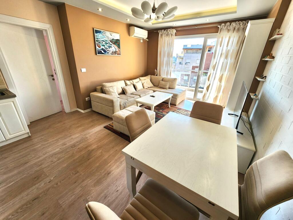 🌟 Affitto Appartamento 2+1+2 Bagni + 2 Balconi + Lavanderia (650€/Mese) 📍 Ali Dem- Fushat | Palazzo Nuovo | Totalmente INVESTITO