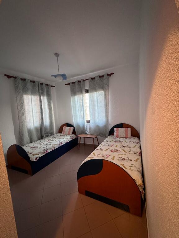 OFFICE FOR RENT 92 M2 KOSOVAREVE STREET 1,000 EURO