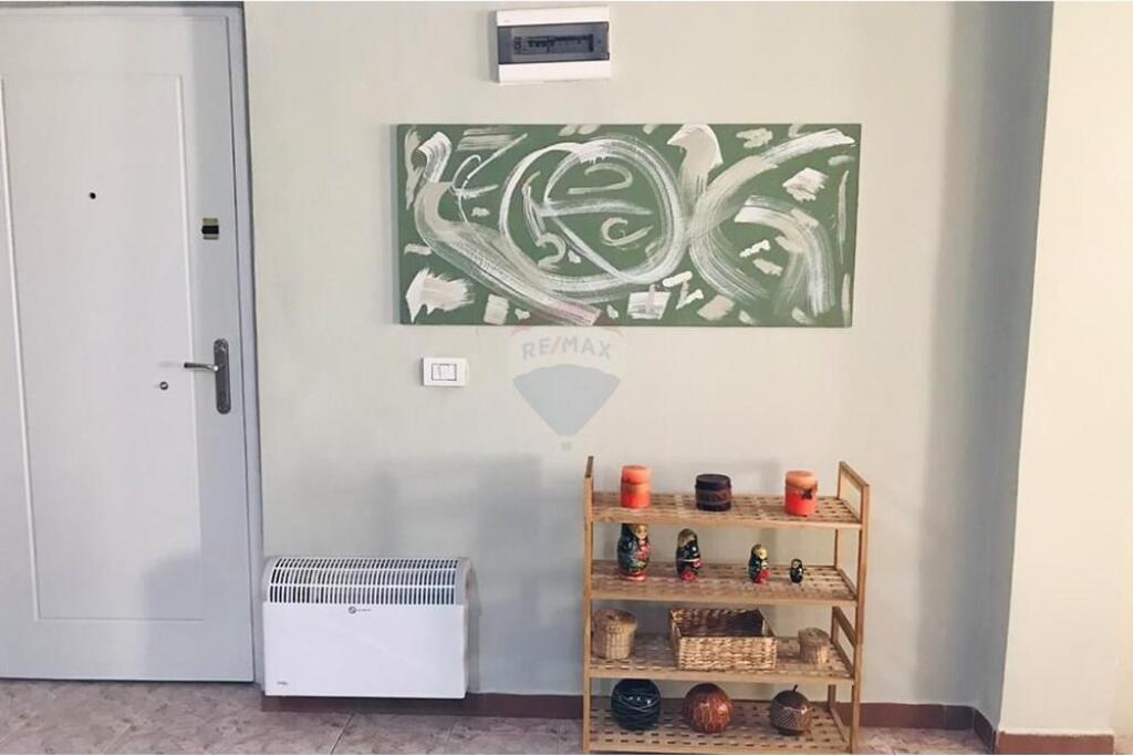 Apartment - For Rent - 9 Floors, Tirana