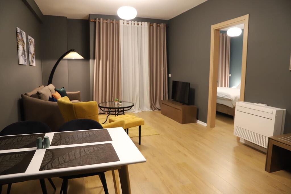 Apartament 1+1 me qira tek 21 dhjetori