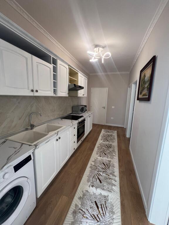 Vendesi Appartamento 2+1+2+balcone 175.000€ 📌Via di Dibra, a lato della strada, BKT, QSUT
