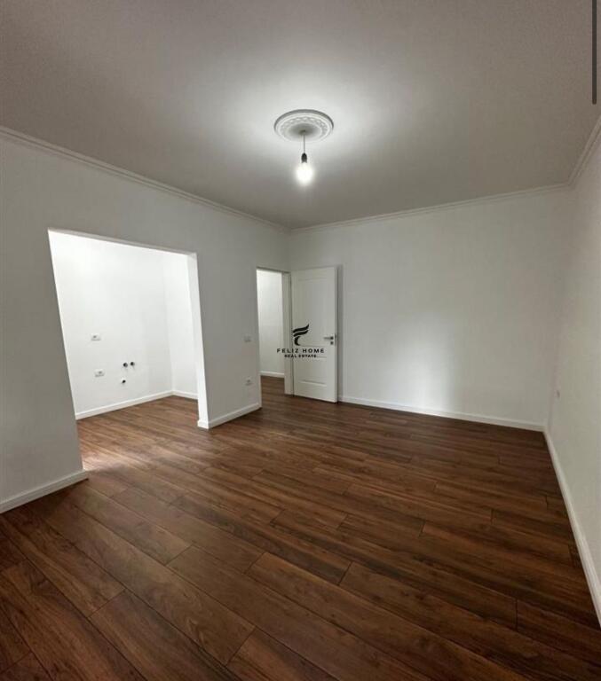 SHITET APARTAMENT 1+1 IRFAN TOMINI