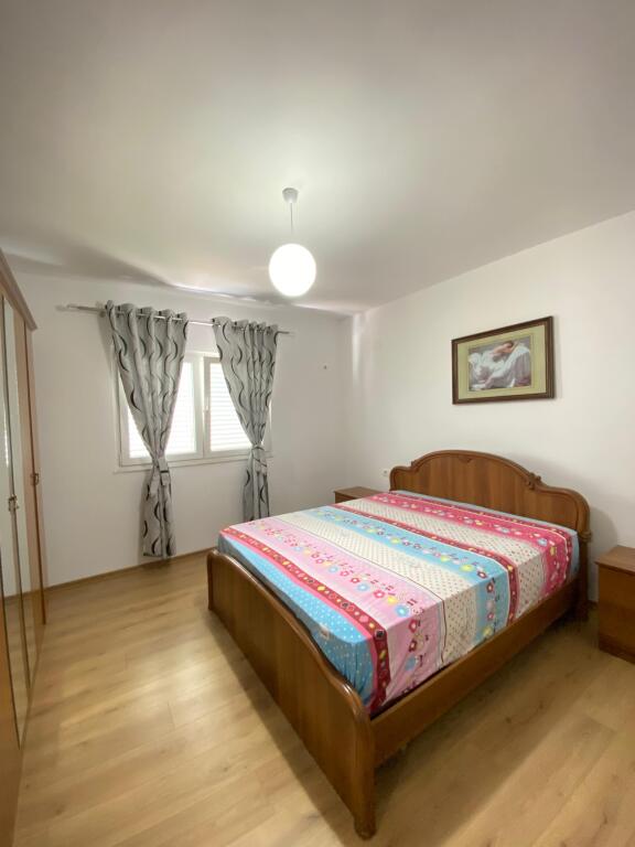 Affittasi – Appartamento 3+1+Posto auto in villa