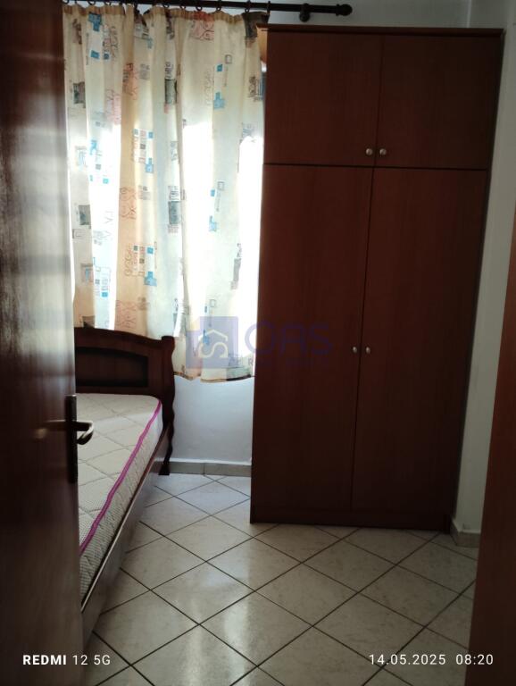 A 2+1 apartment is available in Brryl.