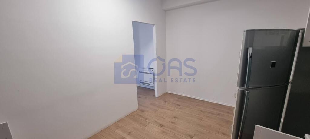 Apartment 3+1+2 for rent near Pharmacy 10 (Arlis Complex) 800 euros.