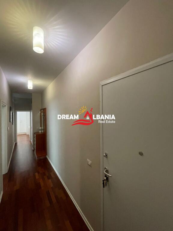 1+1 Apartment for rent at Pazari i Ri, RR.Tefta Tashko (42111381)