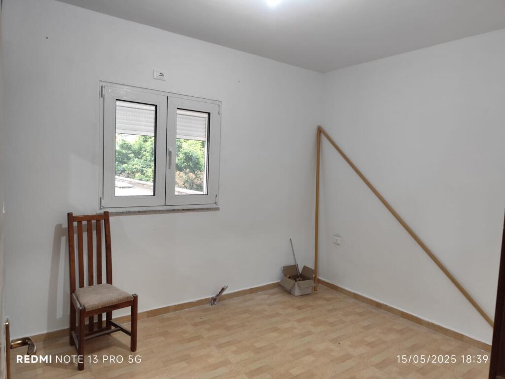 2+1 apartment for rent at Fusha e Aviacionit