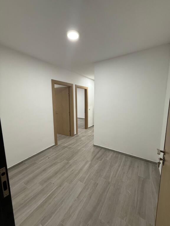 A 2+1 apartment is for rent at the end of 5 May Street.