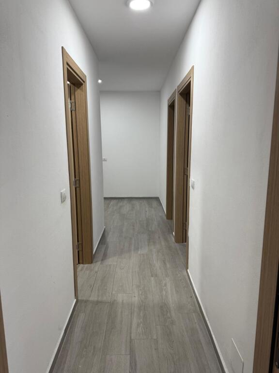 A 2+1 apartment is for rent at the end of 5 May Street.
