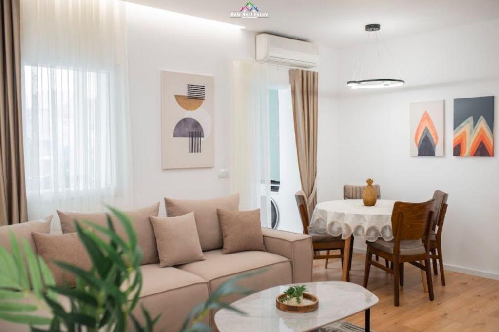 Appartamento 2+1 in affitto in Via Elbasanit (ID B221274) Tirana.