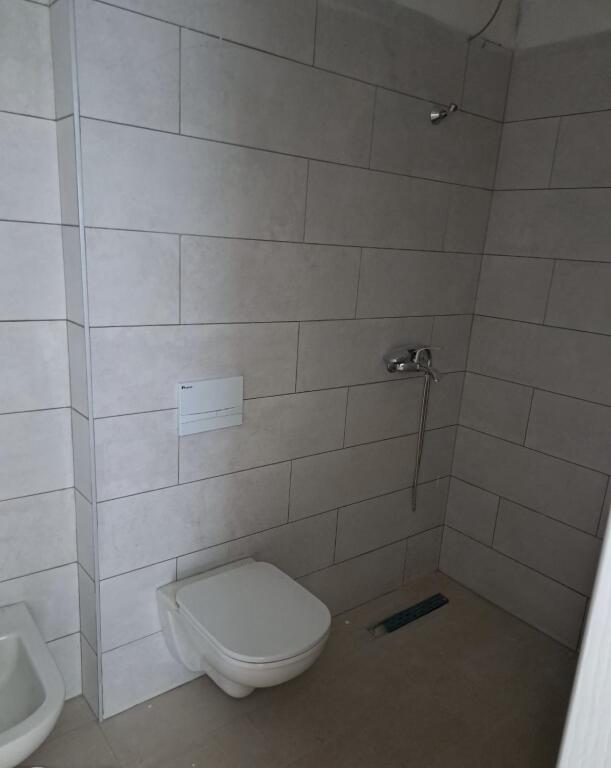 A 1+1 apartment with parking is available at the end of the new boulevard, Baron complex, Dine Hoxha street.