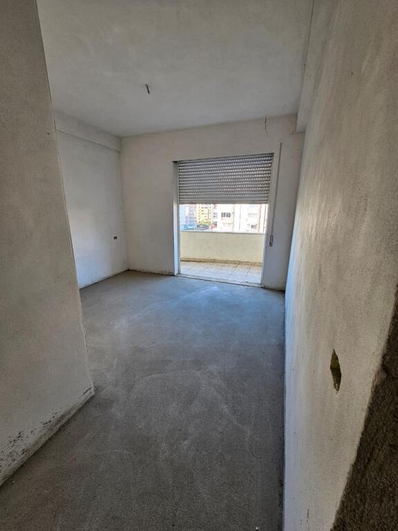Vendesi appartamento 1+1 a Shkembi Kavajes 50000€