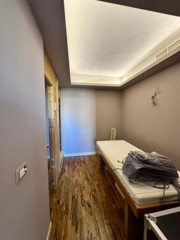 3+1+2 apartment for sale, former Restaurant Durresi!