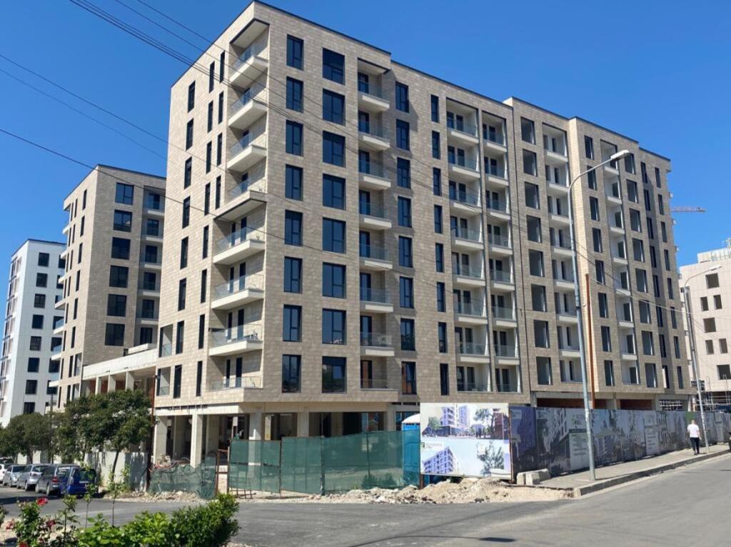 For sale Super 2+1+2 for 225,000 euros! 📍Erli Residence. Opposite UET. PORCELAIN