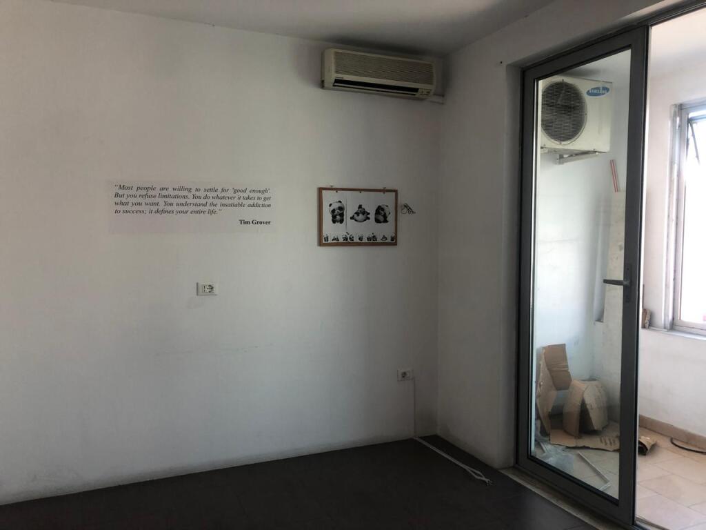 Ufficio in affitto presso Zogu i Zi