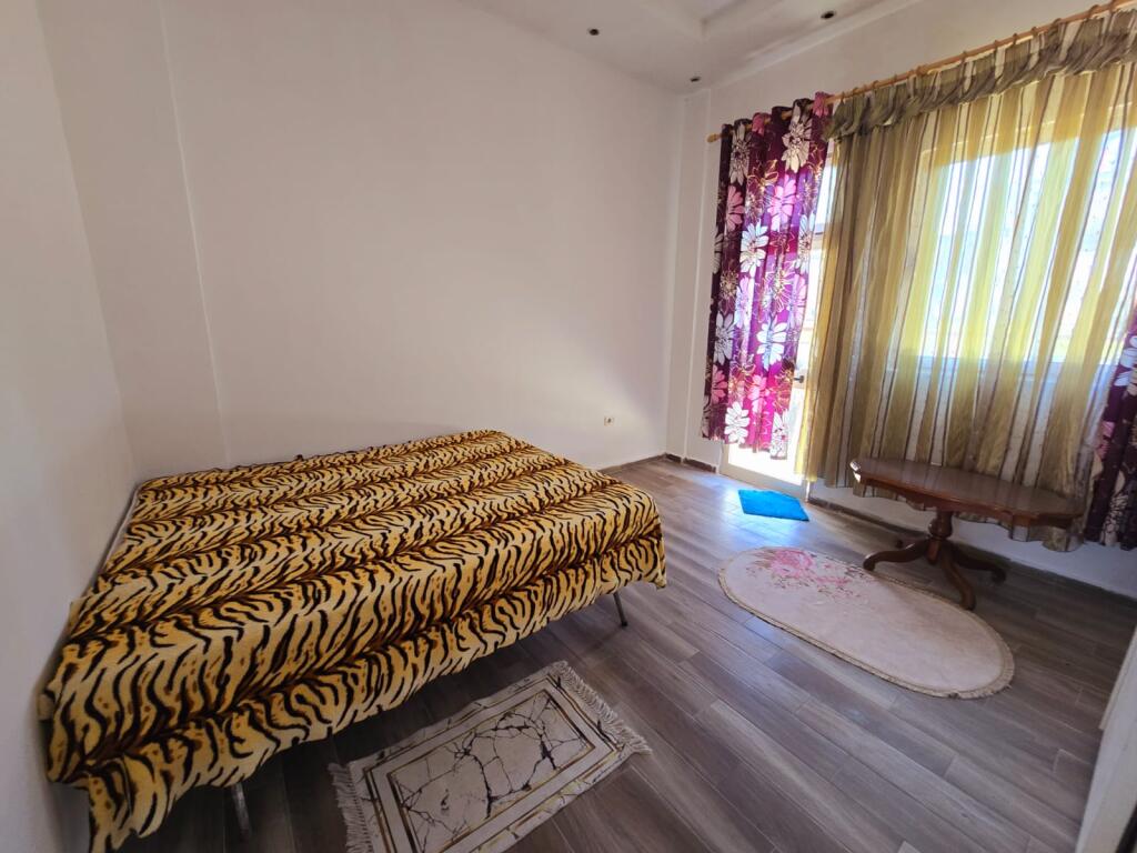 THE FIRST FLOOR OF A PRIVATE VILLA IN KENETE DURRES IS FOR RENT.