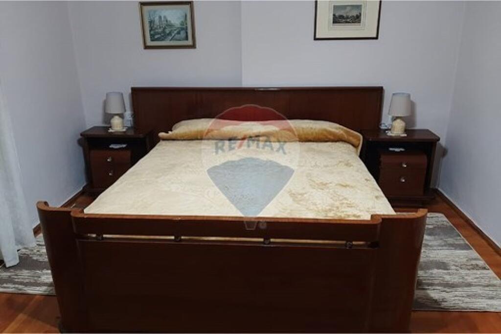 A 2+1 apartment is available in Bllok.