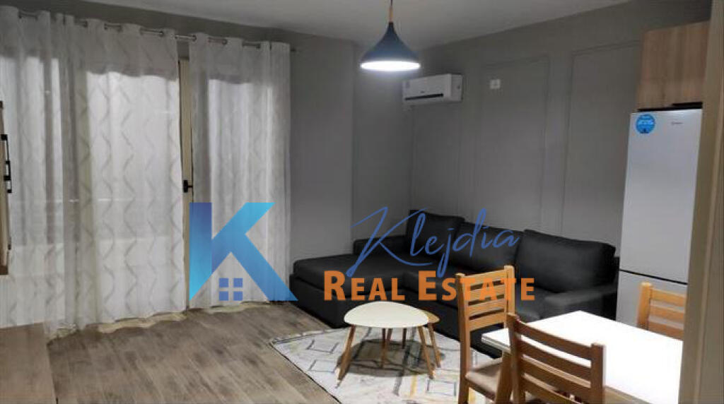 1+1 Apartment with Parking for rent at Fusha e Aviacionit