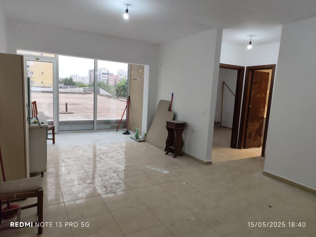 Apartament 2+1 me qira tek Ish Fusha e Aviacionit
