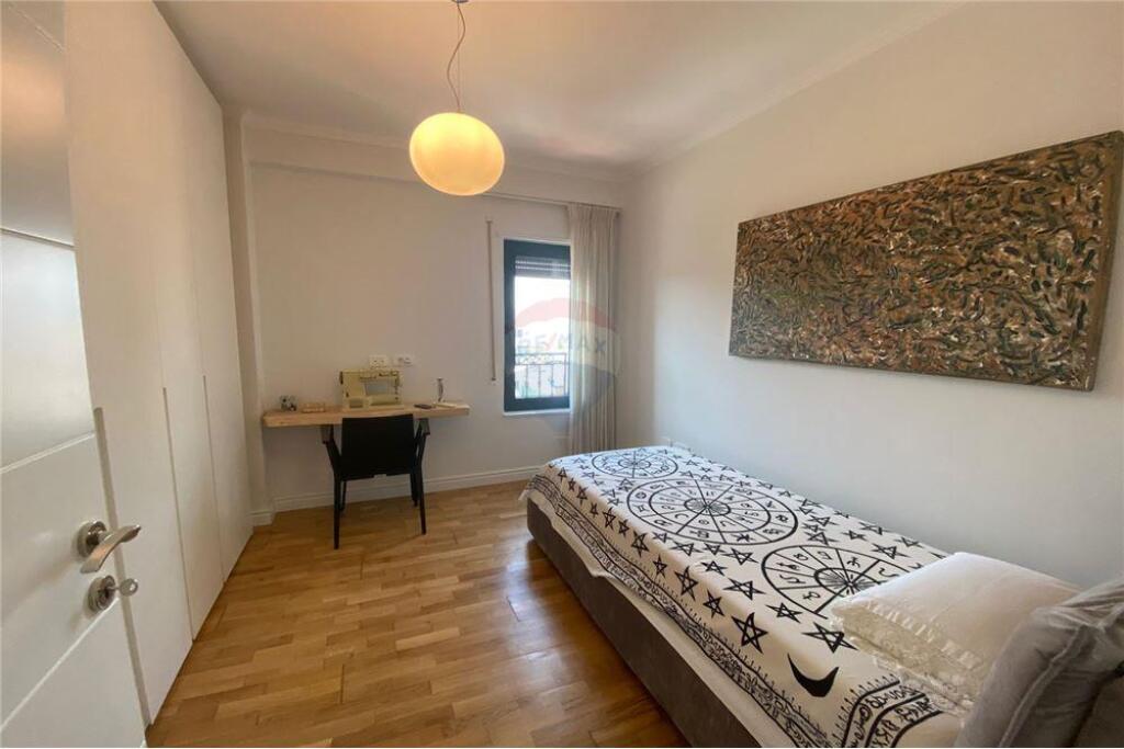 Apartment 2+1+2+ parking in the center!