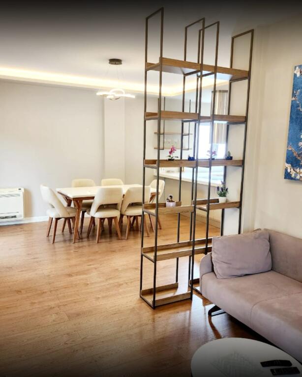 3-STOREY VILLA FOR RENT IN SELITE