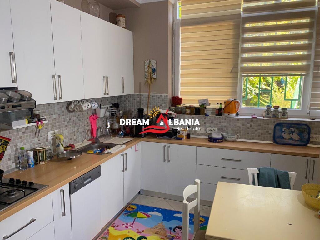 Vile 3 kateshe ne shitje ne Peze prane Bujtines se Kuqe ne Tirane (ID 4151194)