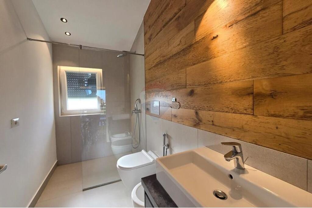 Villa for rent in Teg!