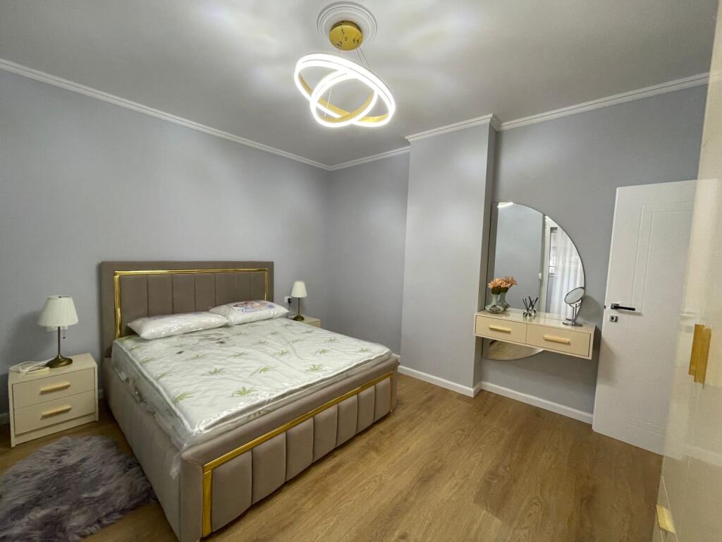 2+1 apartment for rent at Zogu Zi