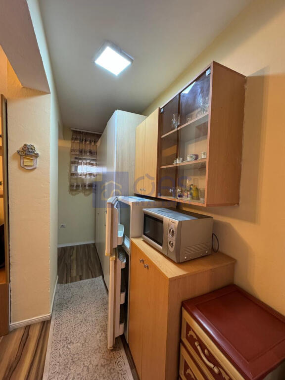 Shitet apartament studio Te Ish Parku 