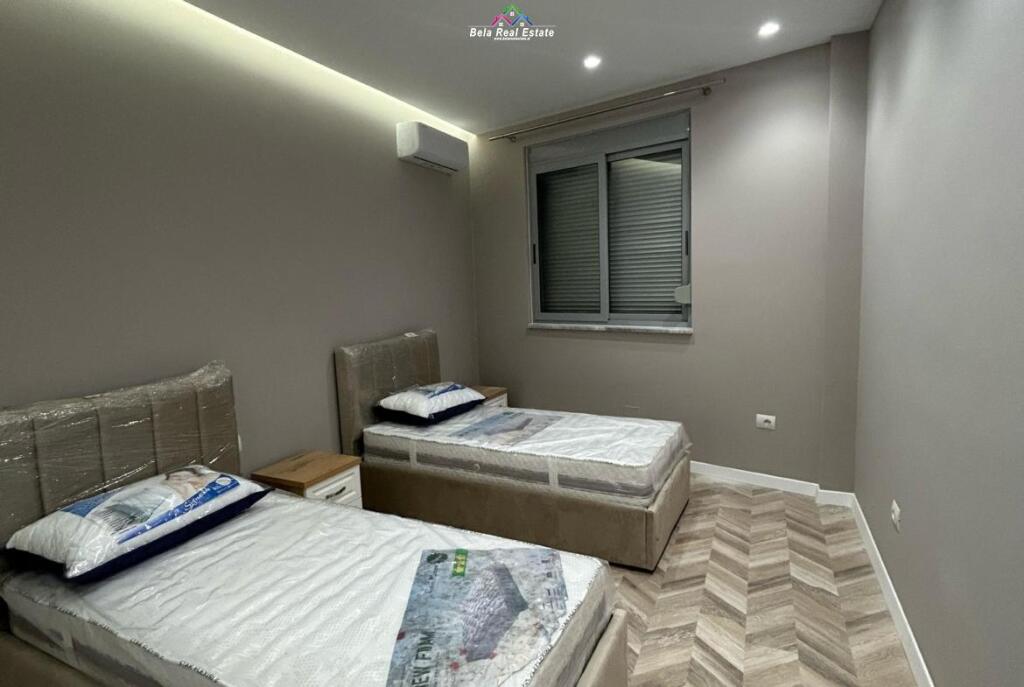 Appartamento in Affitto 2+1+2 in Centro (ID B2201182) Tirana.
