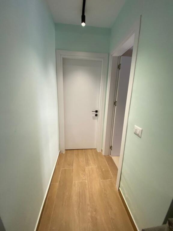 Jepet me qira 1+1+ parkim brenda Rezidences Kodra E Diellit 500 euro