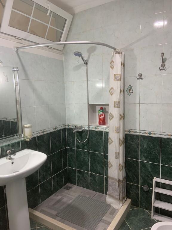 1+1 apartment for rent in the Paris Commune.
