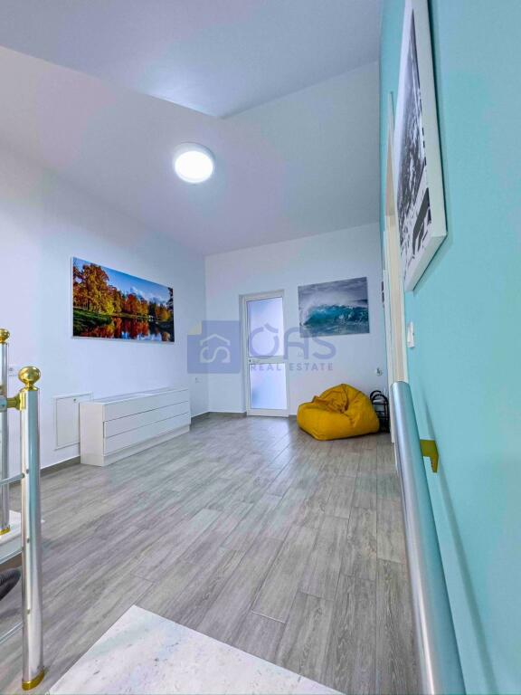 Villa for rent at German Villas 1000 euros.