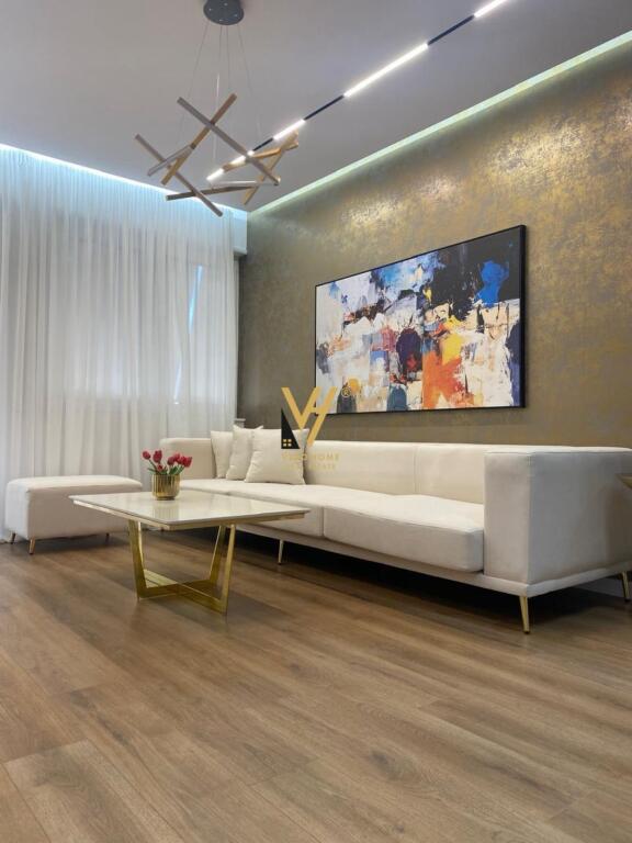 LUXURIOUS APARTMENT FOR SALE 2+1+2 IN THE PARIS COMMUNE 265,000 EURO