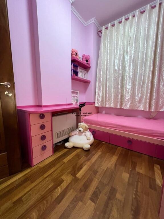 APARTMENT FOR RENT 3+1 PARIS COMMUNE 1,000 EURO