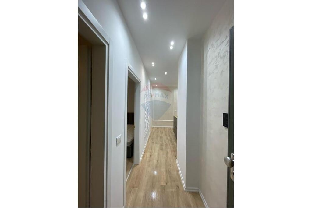 3+1 APARTMENT FOR SALE, PORCELAIN