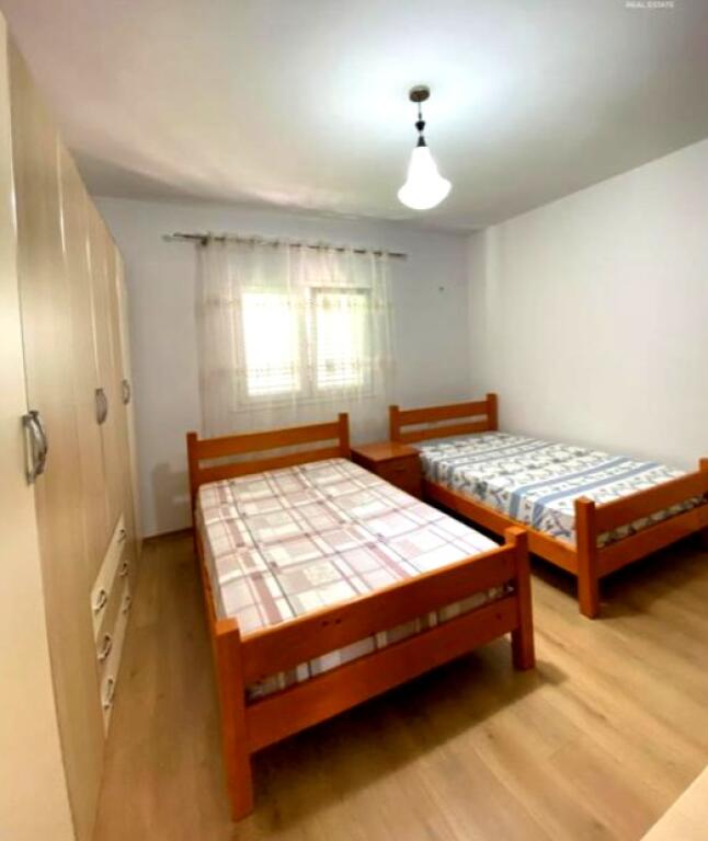 Apartament 3+1 me qira Kodra e Priftit