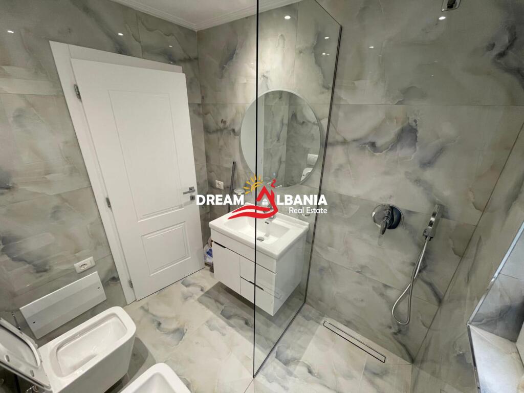 Appartamento lussuoso 2+1 in affitto in Via “Peti”, vicino al Lago Artificiale di Tirana (ID 42215271)