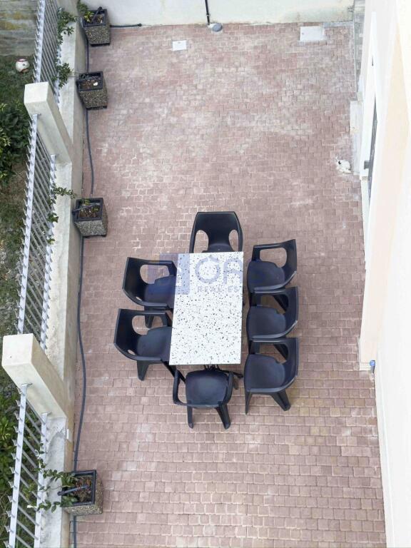 Villa for rent at German Villas 1000 euros.