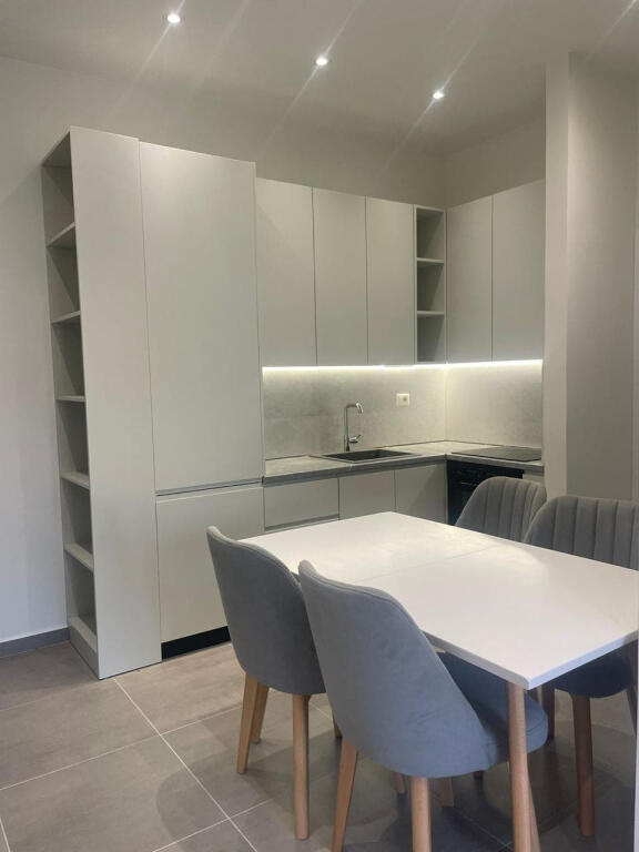 Appartamento in Affitto 1+1 papafingo a Fresk (ID B2101106) Tirana