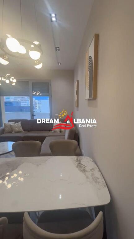 A 2+1+2 apartment is for rent in the Center, near Lincoln Center (ID 42215170).
