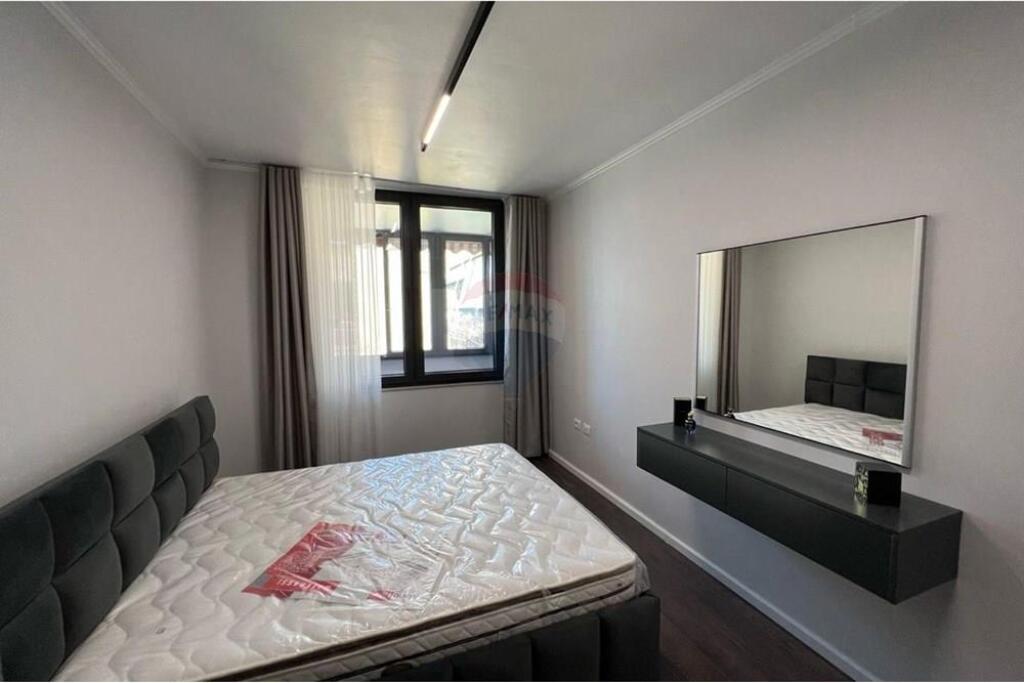 Apartament luksoz per qira prane Air Albania
