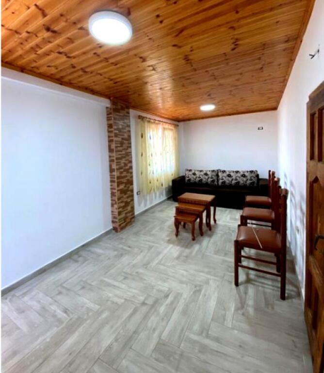 Apartament 3+1 me qira Kodra e Priftit