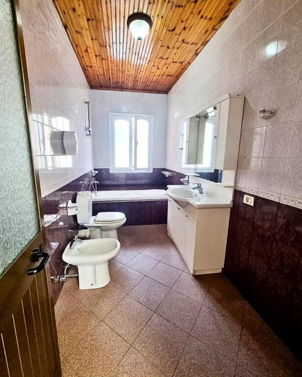 FOR RENT 3-STOREY VILLA NEAR XHAMLLIKU – FORMER PROFARMA